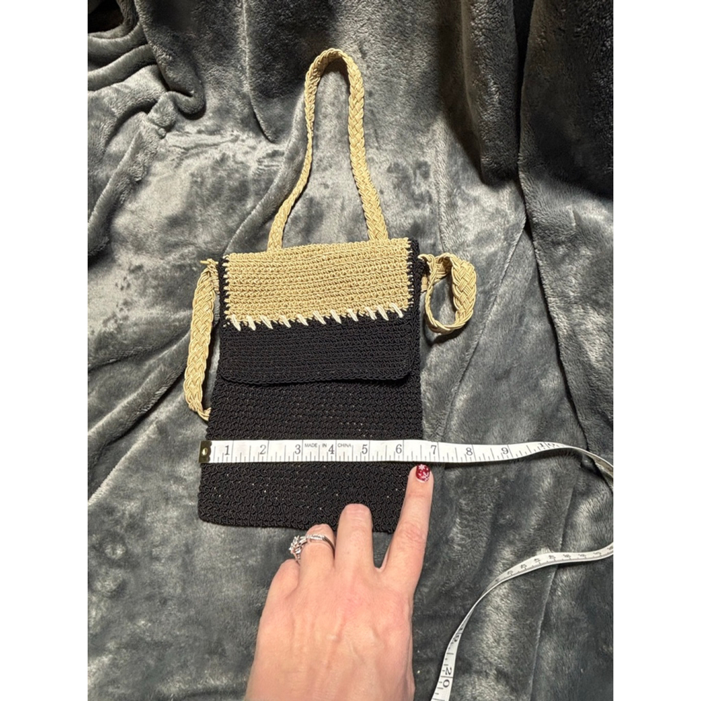 Carlo D'Santi Black and Tan Crochet North/South Crossbody 90s/Y2K Boho - Picture 10 of 10